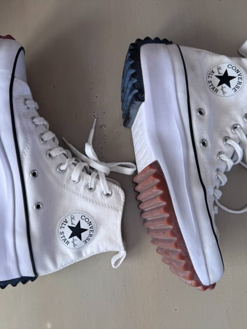Converse Run Star Hike Shoes Womens Size 8.5 White Gum Platform Hi Tops Casual